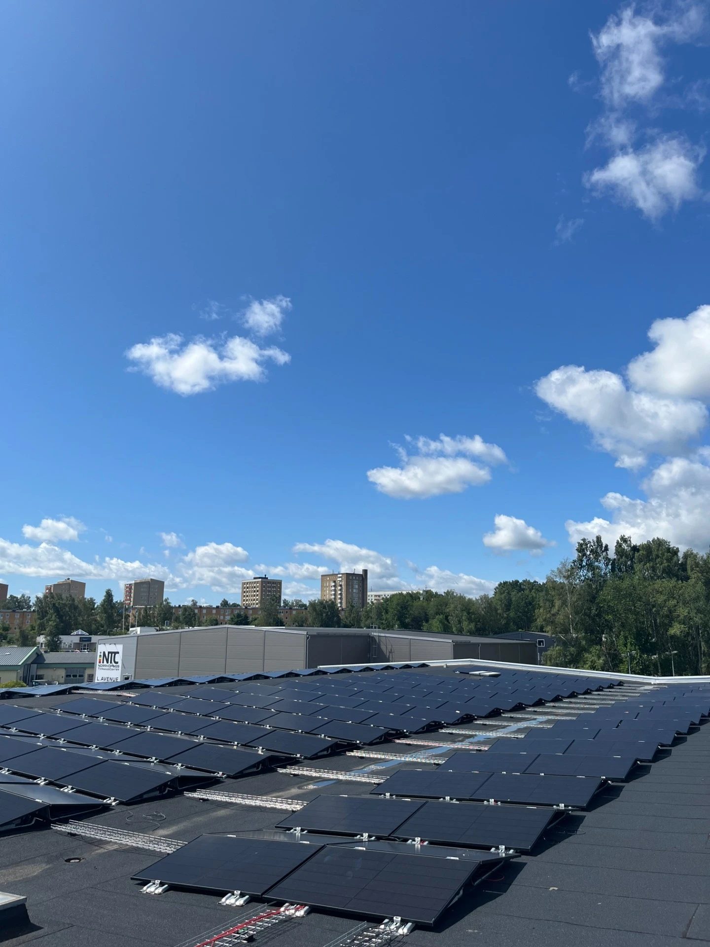 Solceller Norrköping – industriinstallation 326 kWp